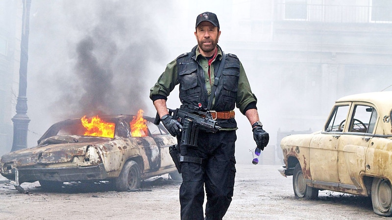 Chuck Norris war eins Karateweltmeister. (Bild: Lionsgate)