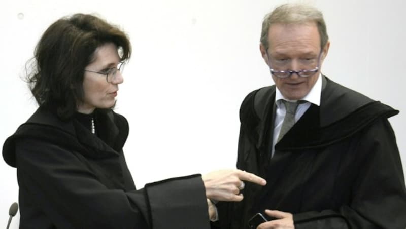 Astrid Wagner arbeitet oft mit ihrem Kollegen Wolfgang Blaschitz zusammen. (Bild: APA/Herbert Pfarrhofer)