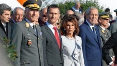 Generalstabschef Robert Brieger, Verteidigungsminister Thomas Starlinger, Kanzlerin Brigitte Bierlein und Bundespräsident Alexander Van der Bellen (Bild: Klemens Groh)