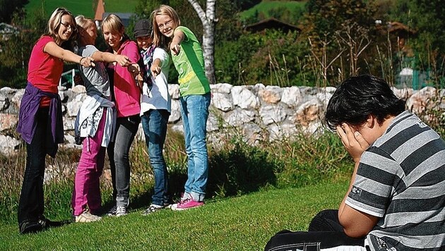 Trauriges Ergebnis der aktuellen OECD-Studie: Jeder fünfte Jugendliche ist in Österreich von Mobbing betroffen. (Symbolbild) (Bild: Symbolbild/ kija Salzburg)