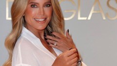 Sylvie Meis zeigte auf Instagram stolz ihren Verlobungsring. (Bild: instagram.com/sylviemeis)