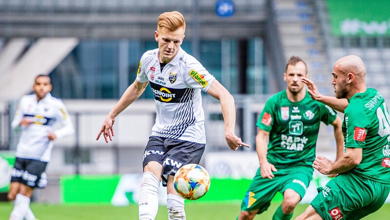 Christian Gebauer would love to score right from the start against Wattens. (Bild: EXPA/STEFAN ADELSBERGER)