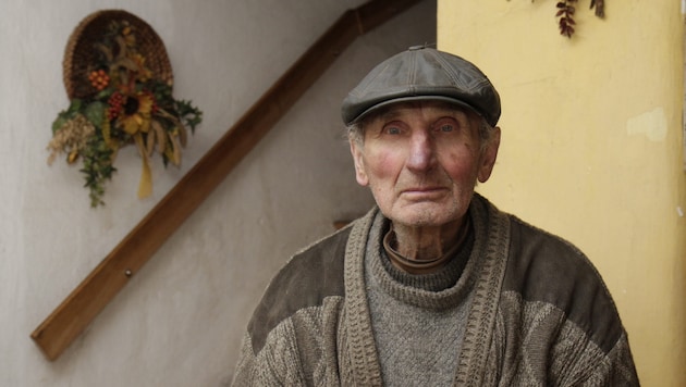 Franz R. aus Prambachkirchen (84) wurde zweimal beraubt. (Bild: Markus Schütz)