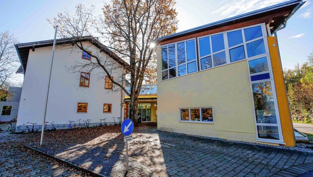 Die Schulküche in Sighartstein (Neumarkt) soll geschlossen und die Schüler künftig von der Küche des Seniorenwohnheims mitversorgt werden. (Bild: Markus Tschepp)
