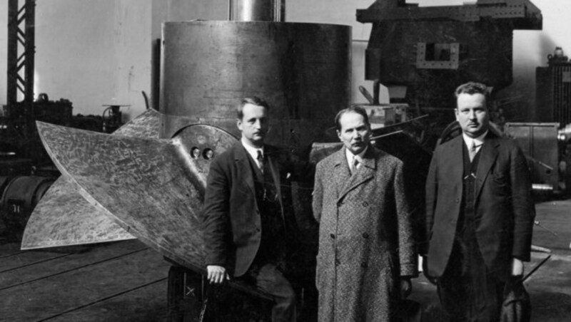 Einer der bekanntesten Erfinder: Viktor Kaplan (Mitte), 1876 in Mürzzuschlag geboren, entwickelte 1912 die Kaplan-Turbine - typisch sind die vier einstellbaren Laufschaufeln. (Bild: Honorar)