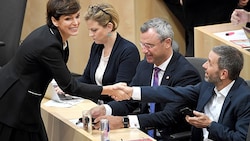 Können wieder besser miteinander - Pamela Rendi-Wagner (SPÖ) und Herbert Kickl (FPÖ) (Bild: APA/ROLAND SCHLAGER)