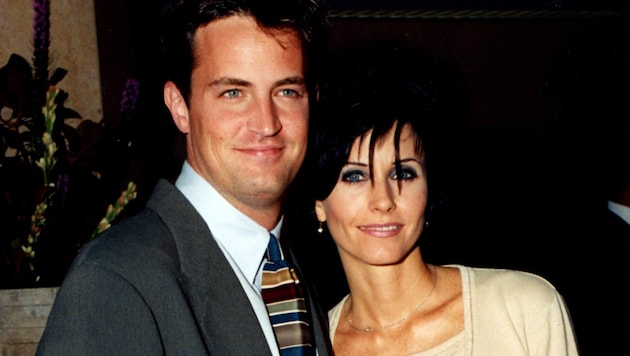 Courteney Cox und Matthew Perry im Jahr 1997 (Bild: www.pps.at)