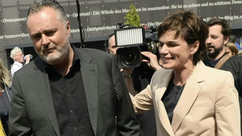 Landeshauptmann Hans Peter Doskozil und SPÖ-Chefin Pamela Rendi-Wagner im Mai 2019 (Bild: APA/HERBERT PFARRHOFER)