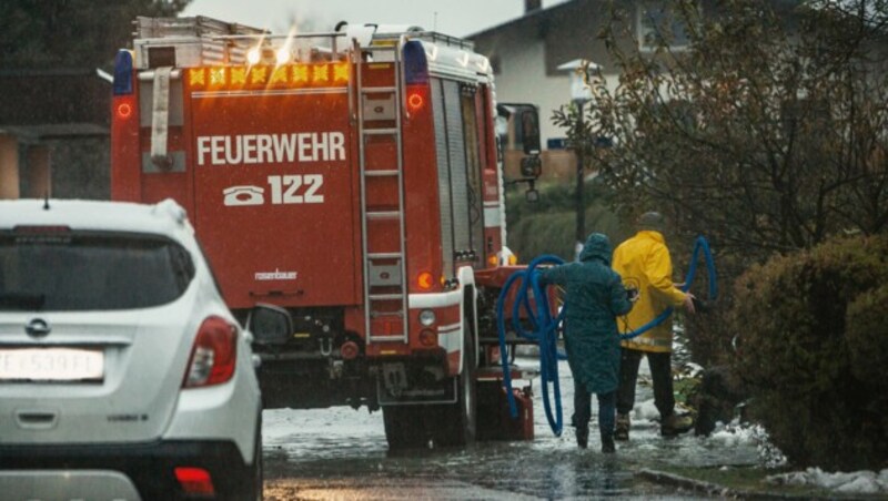 Im Raum Zell am See kam es zu Überschwemmungen. (Bild: APA/EXPA/STEFANIE OBERHAUSER)