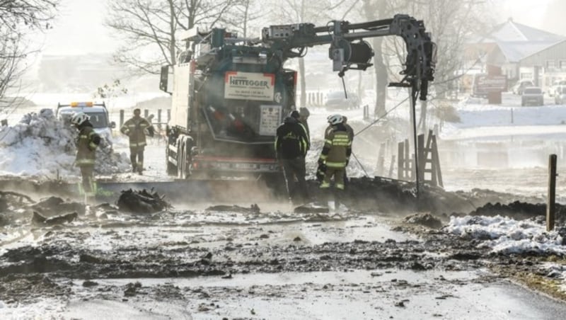 In Bad Gastein gab es für die Helfer besonders viel zu tun: Dort wurden zwei Häuser von einer Mure weggespült und zwei Frauen verletzt. (Bild: Gerhard Schiel)