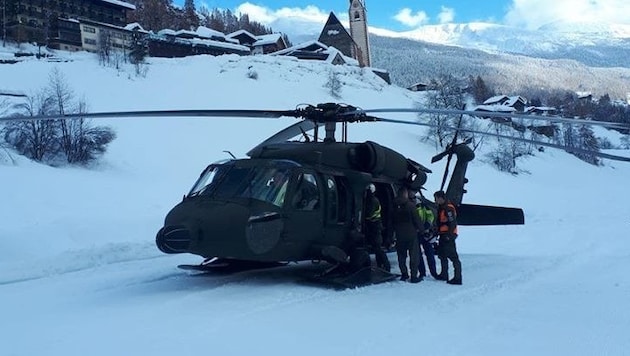 Am Montag wurde eine Frau aus Heiligenblut geflogen. Medikamente wurden eingeflogen. (Bild: Feuerwehr Heiligenblut)