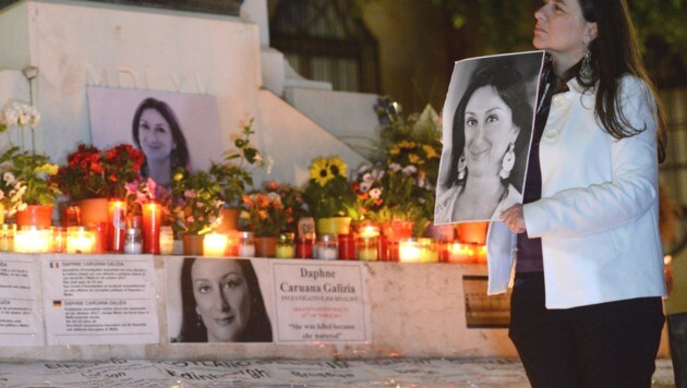 Gedenkfeier in Malta für die ermordete Journalistin Daphne Caruana Galizia im Jahr 2019 (Bild: AFP)