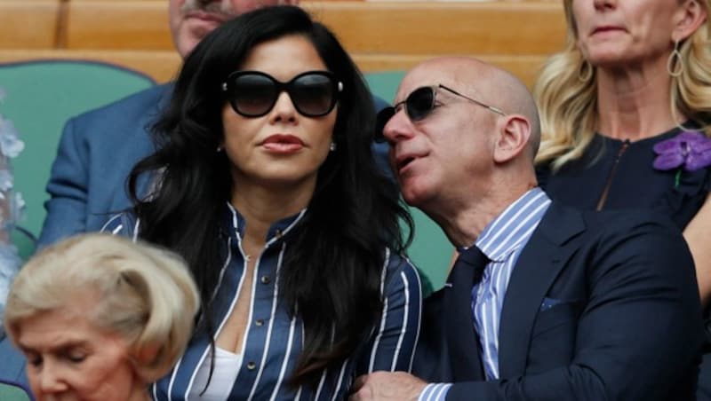 Jeff Bezos und Freundin Lauren Sanchez (Bild: AFP)