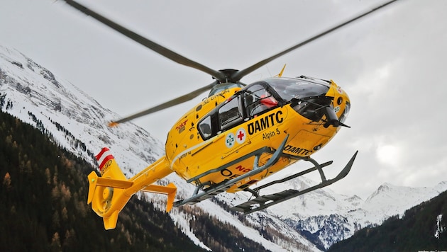 In Sölden krachten am Sonntag mehrere Wintersportler zusammen (Symbolbild). (Bild: Christof Birbaumer / Kronenzeitung)