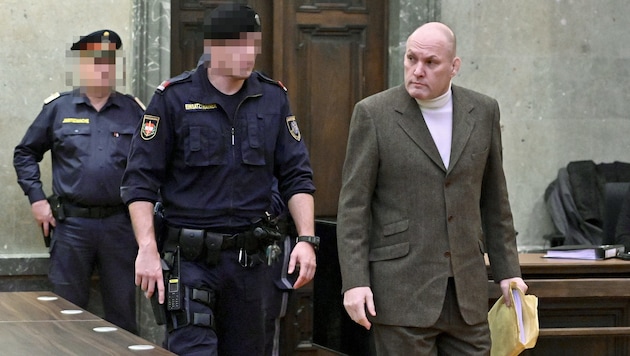 Former Olympic champion Peter Seisenbacher at his trial in 2019. (Bild: APA/HERBERT NEUBAUER, Krone KREATIV)