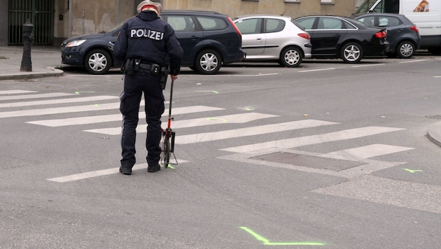 Auf einem Schutzweg ereignete sich am Mittwoch der folgenschwere Unfall (Symbolbild). (Bild: Kronen Zeitung (Symbolbild))