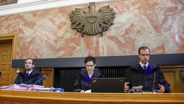 Richtersenat verkündete Urteil (Bild: Tschepp Markus)