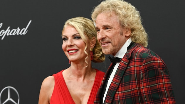 Thomas Gottschalk with his fiancée Karina Mroß at the 71st Bambi awards ceremony (Bild: Patrick Seeger / dpa / picturedesk.com)