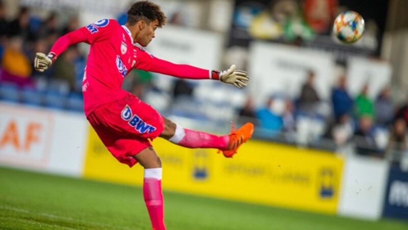 LASK-Torhüter Tobias Lawal führte beim ersten Zwischenstand der Lotterien-Jungstarwahl. Am Donnerstag erscheint in der „Krone“ und auf krone.at der zweite Zwischenstand. (Bild: GEPA)