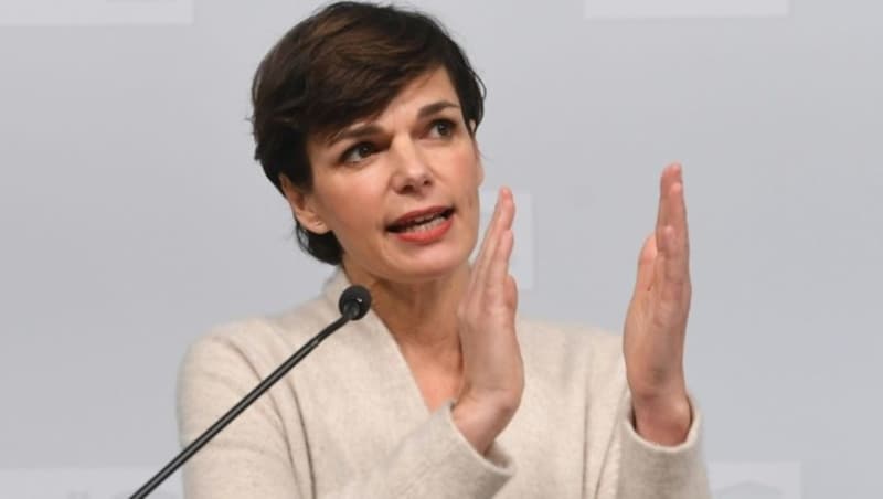 SPÖ-Chefin Pamela Rendi-Wagner (Bild: APA/Helmut Fohringer)