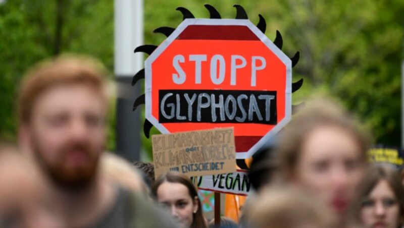 Protest gegen Glyphosat (Bild: APA/AFP/INA FASSBENDER)