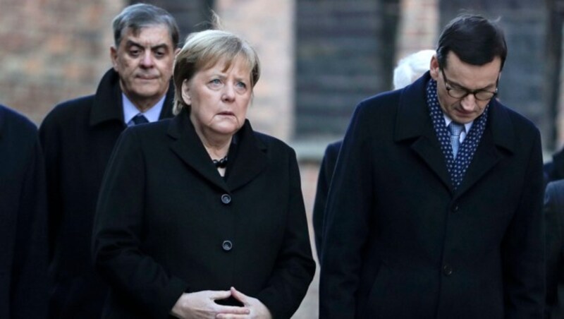 Angela Merkel mit Polens Premierminister Mateusz Morawiecki (rechts) (Bild: Associated Press)