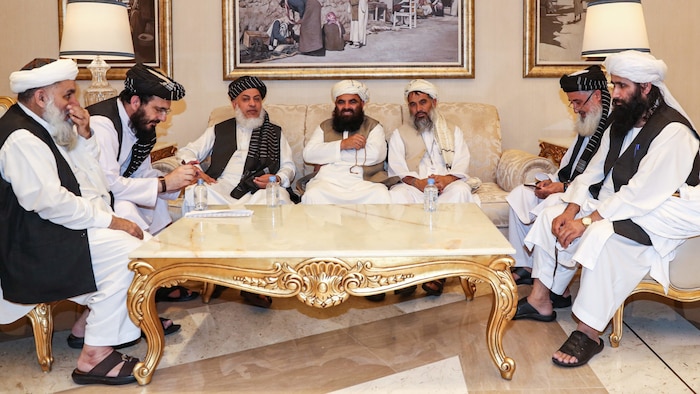 Ein Verhandlungsteam der Taliban