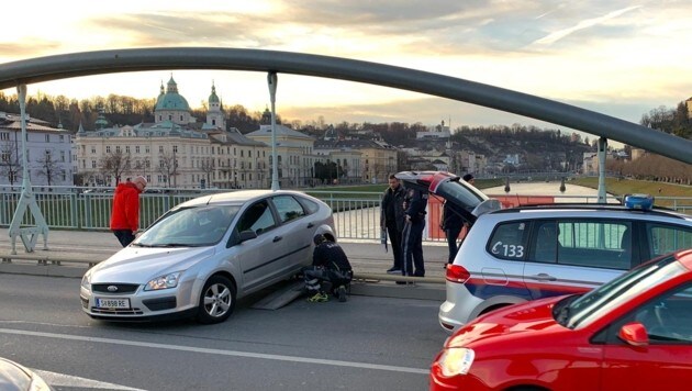 Verkehrsunfall auf der Nonntaler Brücke (Bild: Markus Tschepp)
