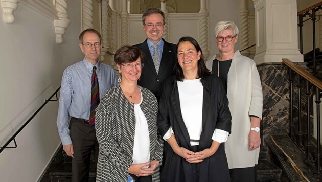 Gerd Grupe, Barbara Simandl, Georg Schulz, Maria Zeichen-Ziegler, Constanze Wimmer (von links) (Bild: Alexander Wenzel)