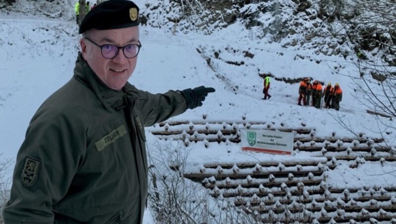 Heinz Zöllner vor der Krainerwand im Schattbachgraben (Bild: Kevin Geissler)