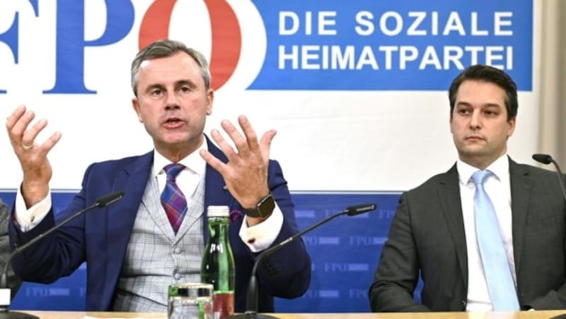 Norbert Hofer und Dominik Nepp (Bild: APA/HERBERT NEUBAUER)