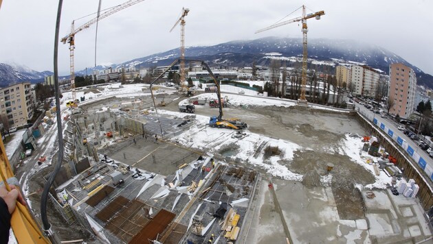Übersichtsbild des Baugrunds der ehemaligen Sportanlage der Campagnereiter in Innsbruck. (Bild: Birbaumer Christof)