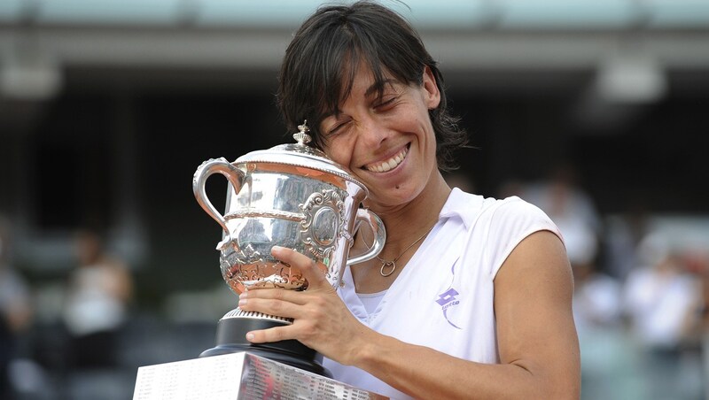 Ex-Grand-Slam-Siegerin Francesca Schiavone ist Trainerin und Mentorin von Österreichs Top-Juniorin Lilli Tagger. (Bild: AFP/Bertrand Guay)