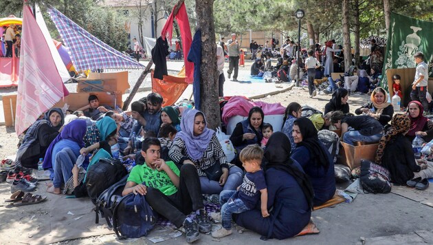 Afghanische Flüchtlinge in der Türkei (Bild: AFP)