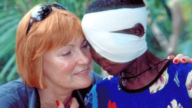 Gänsehauteffekt: Tougma Safiazu aus Burkina Faso kann wieder sehen! (Bild: Licht für die Welt)