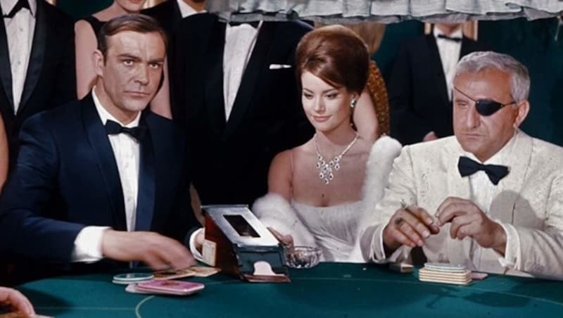 Sean Connery, Claudine Auger und Adolfo Celi in „James Bond 007 - Feuerball“ (1965) (Bild: Eon Productions)