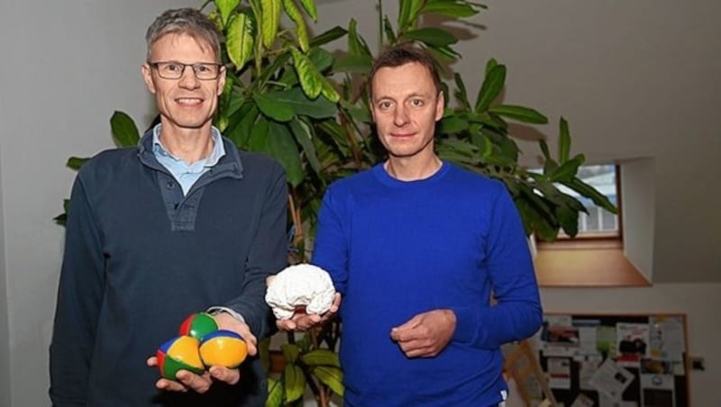 Sportwissenschaftler Markus Tilp (links) und Hirnforscher Andreas Fink sorgen mit ihrer neuesten Studie für großes Aufsehen. (Bild: Uni Graz)