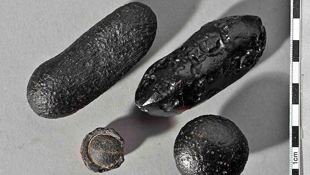 Der Meteorit, der diese Tektiten verschleuderte, ging wohl in Laos nieder. (Bild: Institut für Geowissenschaften, Universität Heidelberg)