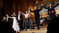 Glück bringender Operettenklassiker „Die Fledermaus“ im Brucknerhaus Linz. (Bild: Reinhard Winkler)