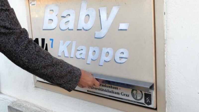 Die Babyklappe im Grazer LKH (Bild: Christian Jauschowetz)