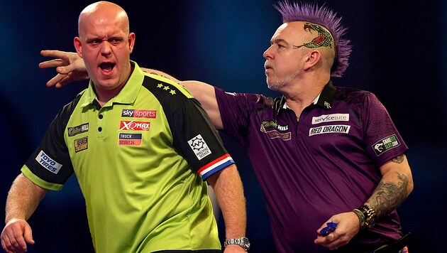 Peter Wright (re.) und Michael van Gerwen sind mehrfache Darts-Weltmeister. (Bild: Associated Press)