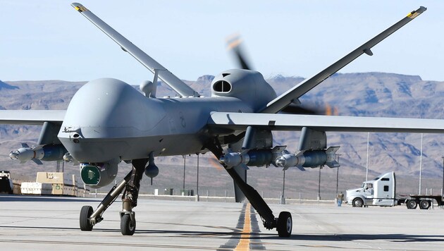 Eine solche Drohne des Typs MQ-9 Reaper feuerte die tödlichen Raketen ab. (Bild: APA/AFP/GETTY IMAGES)