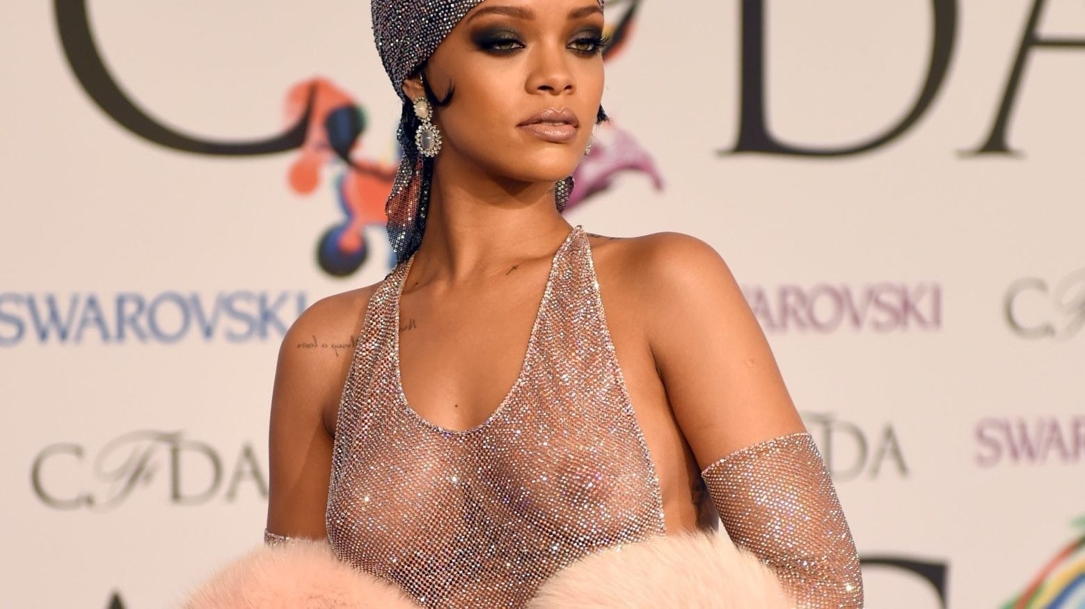 Rihanna Big Tits