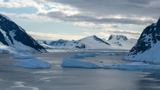 Die von Eis bedeckte Fläche auf den Meeren rund um die Antarktis ist so klein wie noch nie seit Beginn der satellitengestützten Messungen vor rund 45 Jahren. (Bild: Sebastian Räuchle)