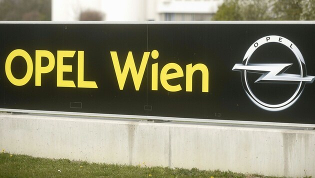 Die Opel-Getriebe- und Motoren-Fabrik in Wien-Aspern (Bild: APA/HERBERT PFARRHOFER)