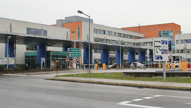 Das Klinikum Vöcklabruck (Bild: Helmut Klein)