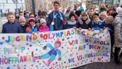 Tolle Begrüßung von den jungen Fans für Philip. (Bild: Stadt Spittal/Christian Egger)