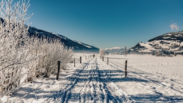 Der Schneefall macht sich gleich wieder auf den Weg (Bild: EXPA/ Stefanie Oberhauser)