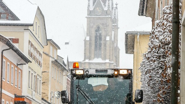 Über St. Johann im Pongau legte sich am Samstag ein wenig Schnee. (Bild: Gerhard Schiel)