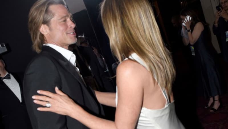 Brad Pitt und Jennifer Aniston zeigten sich bei den SAG Awards sehr vertraut. (Bild: 2020 Getty Images)